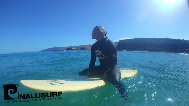 Surfkurs Fuerteventura, surfen lernen, wellenreiten lernen auf Fuerteventura bei Nalusurf Surfschool Fuerteventura