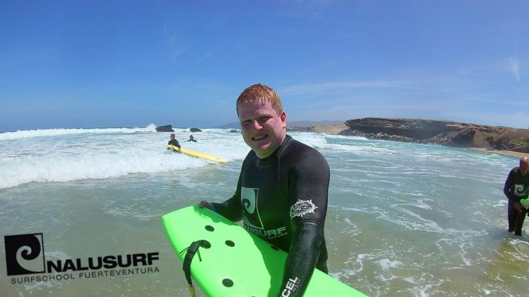 Surfkurs Fuerteventura, surfen lernen, wellenreiten lernen auf Fuerteventura bei Nalusurf Surfschool Fuerteventura