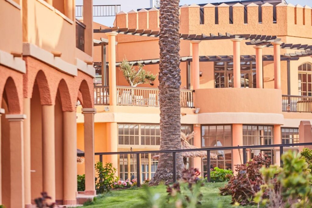 Bakour Fuerteventura Surfcamp Hotel La Pared
