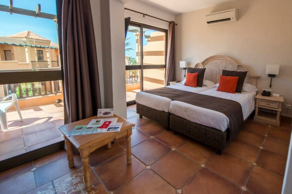 Bakour Fuerteventura Surfcamp Hotel La Pared