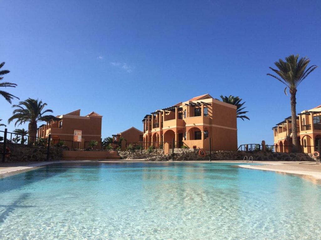 Bakour Fuerteventura Surfcamp Hotel La Pared