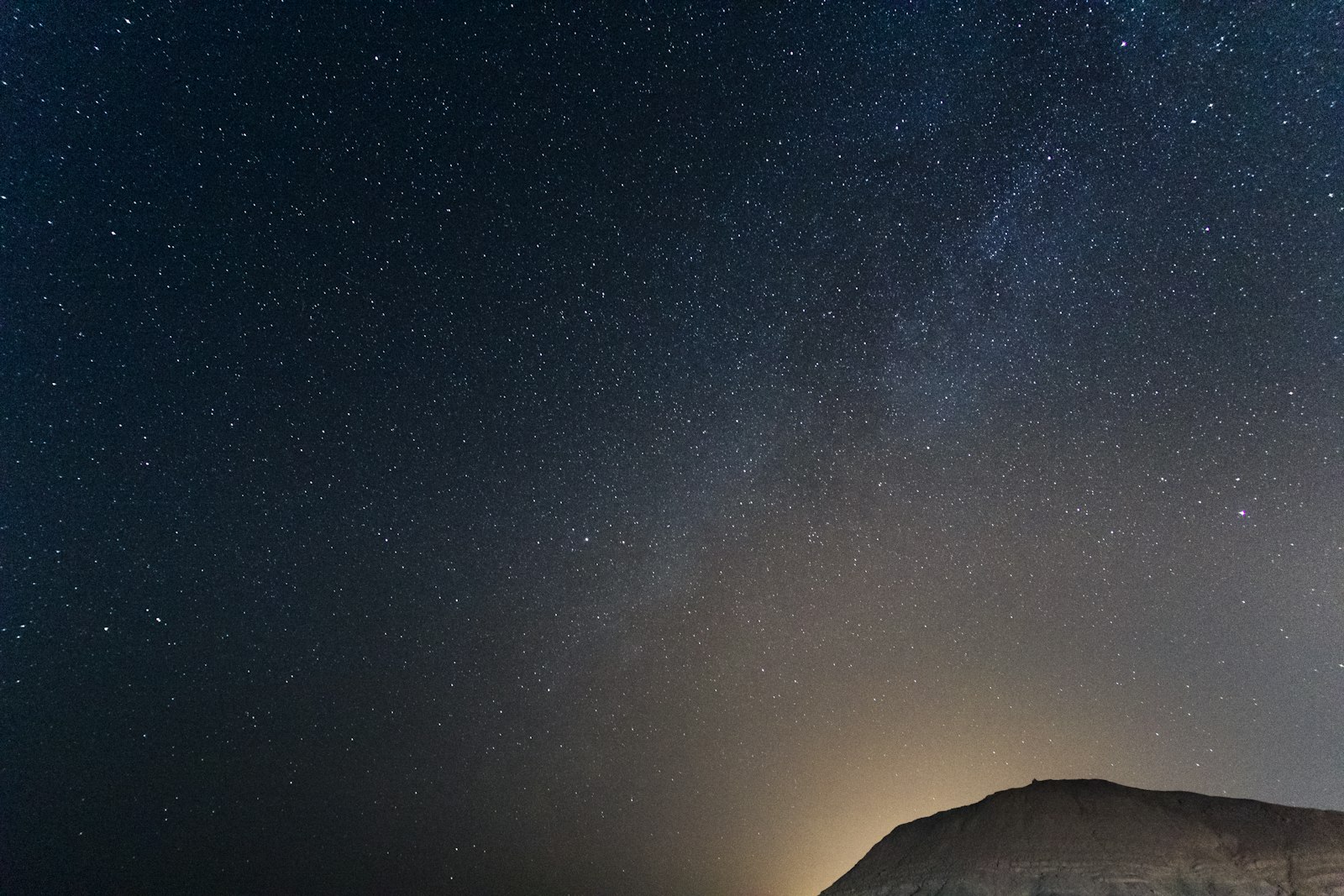 Sternenhimmel mit Milchstraße über Fuerteventura, einem anerkannten Starlight-Reservat